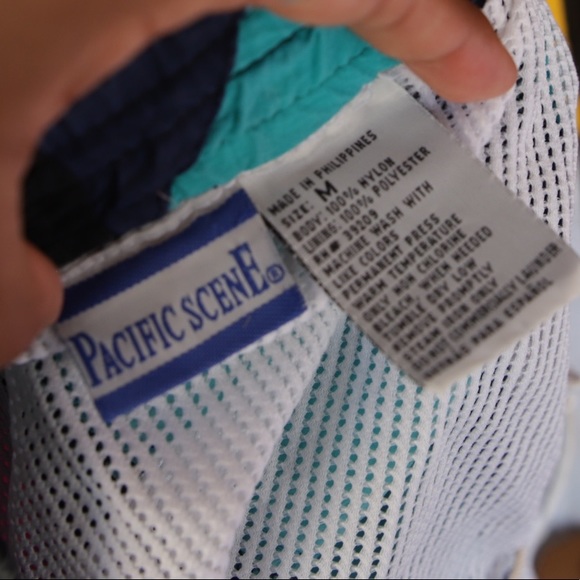 Vintage Pacific Scene Shorts - Picture 7 of 7